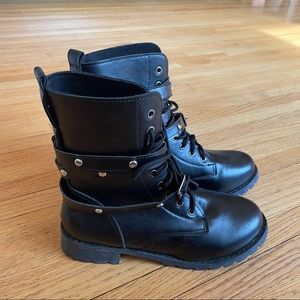 Sincerely Jules Black Boots size 8.5 womens